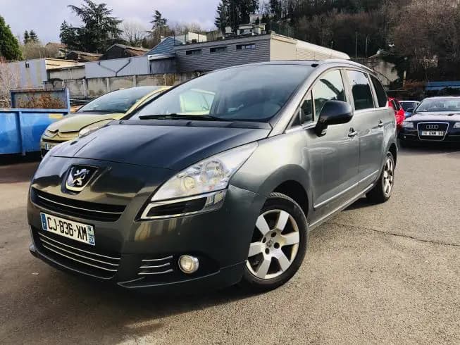 Peugeot 5008 2012 – photo 1