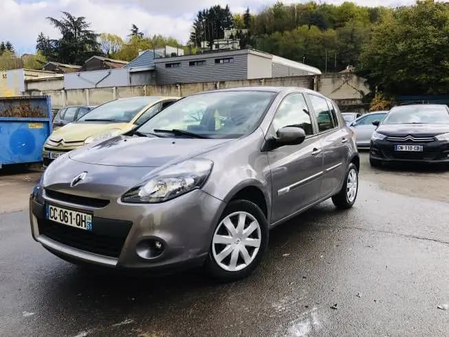 Renault CLIO 2012 – photo 1