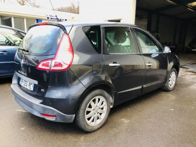 Renault SCENIC 2011 – photo 4