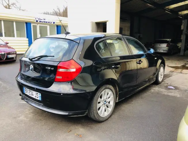 Bmw SERIE 1 2007 – photo 4