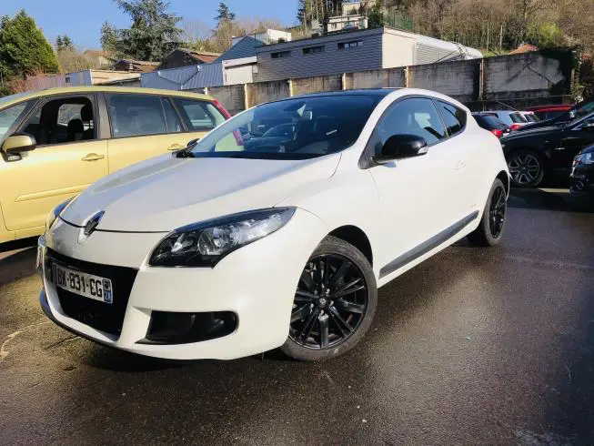 Renault MEGANE COUPÉ 2010 – photo 1