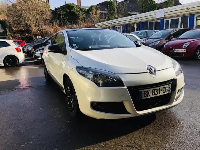 Renault MEGANE COUPÉ 2010 – photo 3
