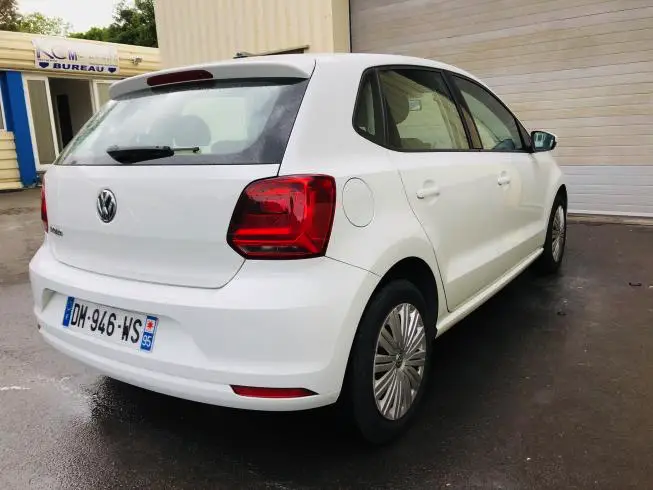 Volkswagen POLO 2015 – photo 3