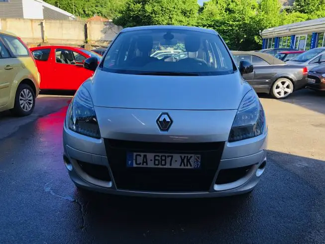 Renault SCENIC 2011 – photo 2