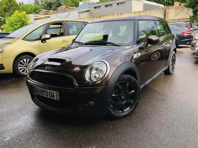 Mini MINI CLUBMAN 2010 – photo 1