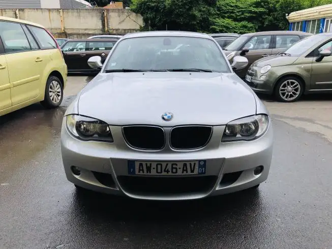 Bmw SERIE 1 2010 – photo 2