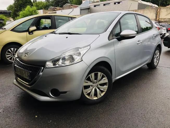Peugeot 208 2014 – photo 1