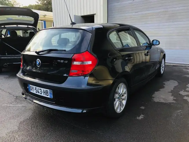Bmw SERIE 1 2008 – photo 4