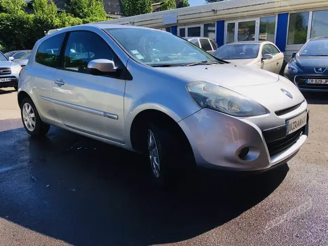 Renault CLIO 2011 – photo 3