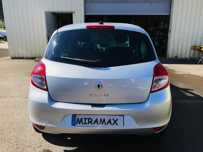 Renault CLIO 2011 – photo 4