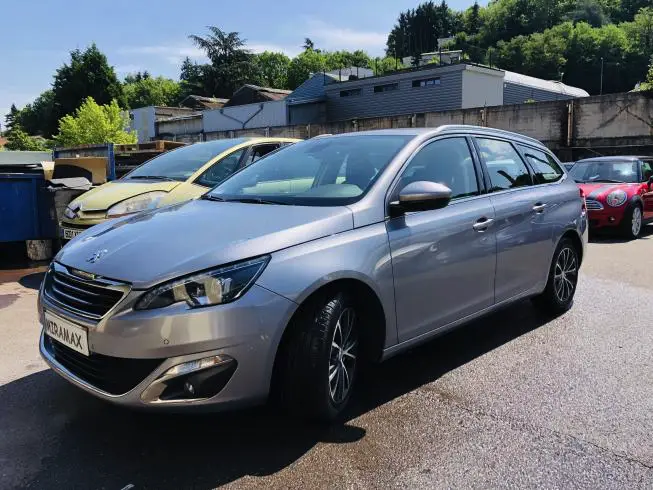 Peugeot 308 SW 2016 – photo 1