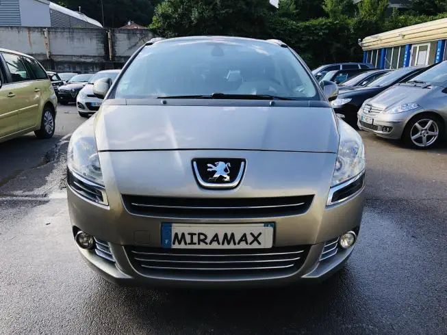 Peugeot 5008 2011 – photo 2