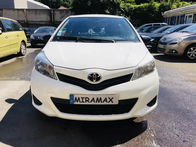 Toyota YARIS 2012 – photo 3